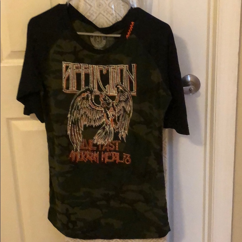 Camouflage XL Affliction shirt with rhinestones